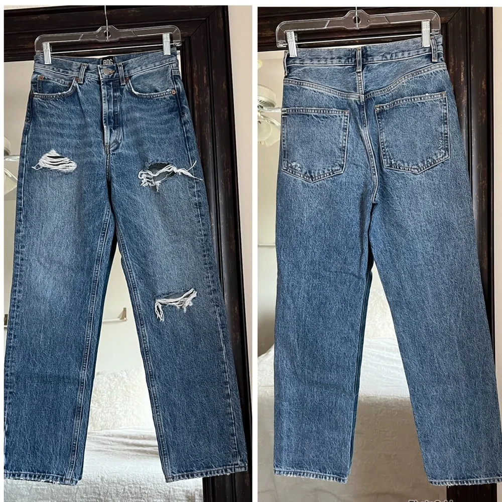 Urban Outfitters BDG Relaxed Straight Distressed Jeans